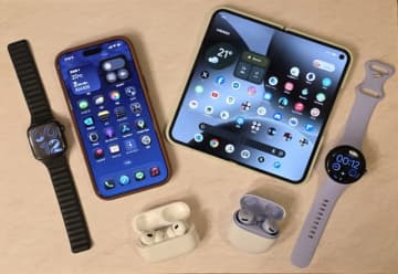 Pixel 10 Pro Fold実機レビュー。2025年グーグルのハイエンドをiPhone 17 Pro Maxとメイン使い対決（スマホ沼）