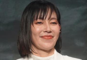 ブンサテ・川島道行を「4人の家族ショット」で追悼。須藤理彩「生き抜いた日から9年目」とつづる