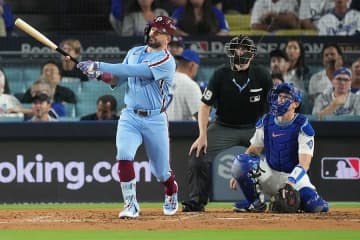 「目覚めた」HR王シュワーバー　山本由伸打ち砕く特大139m弾に米記者驚愕「ドラマチックだ」