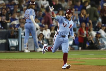 「マジで冗談だろ!?」山本由伸が被弾…衝撃の139m同点ソロにドジャー・スタジアム騒然　シュワーバーの“ほぼ場外弾”にMLB公式も愕然