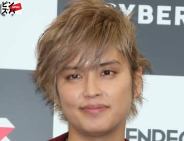 「イケメンはどこの誰!?」手越祐也、激変の黒髪新ドラマビジュが大沸騰　日テレジャックの“今秋の主役感”