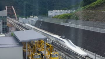 リニアL0系改良型試験車「M10」、初の体験乗車イベントを11月に開催