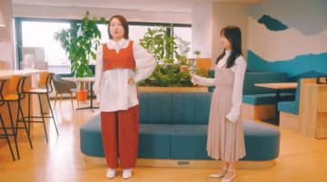 食欲の秋でついつい食べ過ぎちゃう…そんな時は『立ち腹筋』でスリムを目指せる？