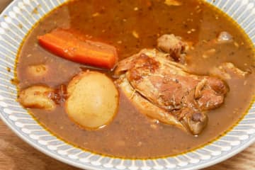 マツコ絶賛の名店スープカレー　千秋が3回購入した“レトルト版”も贅沢すぎた
