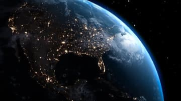 台風のはじまりを宇宙から撮影するとこうなる。雲が渦巻く様子に「嫌な予感しかしない」の声