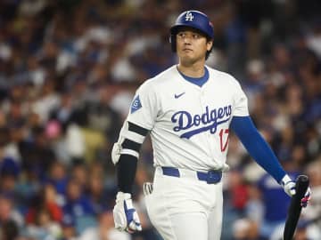ドジャースが今季PS初黒星　山本由伸が5回途中3失点で逆転負け　大谷翔平は無安打　カーショー投入も5失点炎上