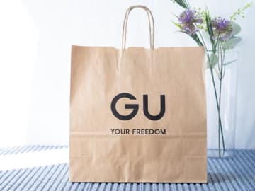 黒より“上品”に見えるかも！【GU】大人が似合う♡「ネイビーアイテム」
