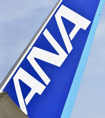 ANA機内でバッテリー発煙か　那覇発便、すぐ消し止め運航継続