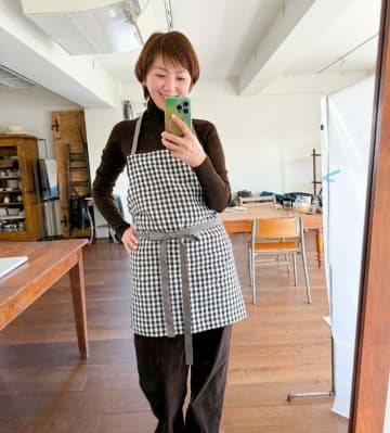 ソロデビューから“39年” 渡辺満里奈、エプロン姿で記念日を報告「感謝しかない」
