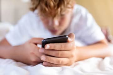 男子がＳＮＳで見ているものは――「男っぽさ」にさらされるほど自己肯定感低く　米調査