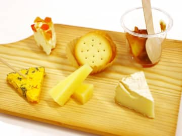 北海道ミルクソフトクリームも地チーズ5種も食べ比べできちゃう！池袋サンシャインシティ「北海道まるごとフェア」をレポート《13日まで》