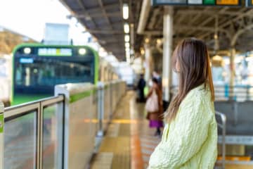 【10月17日まで】「JR秋の乗り放題パス」が販売中！“連続3日”利用できるらしいけど、「青春18きっぷ」と何が違うの？ 条件や料金を確認