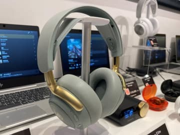 SteelSeries、10万円超え最高級ヘッドセット「Arctis Nova Elite」が試せる！ 体験会を二子玉川「蔦屋家電」内にて開催中ハイレゾ・ゲーミング・音声同時再生などの最新機能を体験可能