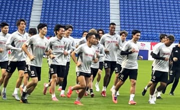 【サッカー日本代表】パラグアイ戦前日、久保建英と前田大然が別メニュー