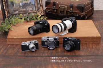 キヤノンの歴代名機「IV Sb(4Sb)型」「F-1」「EOS 5D Mark II」など5種がミニチュアで登場! 細部までこだわりカメラ本体とレンズは組立式仕様～バンダイの「ガシャポン」とコラボ