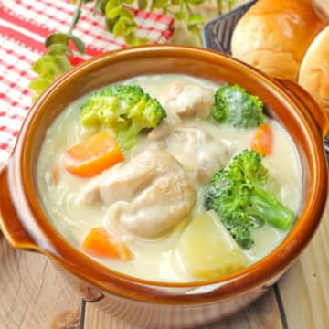 「今日のシチュー、レストランみたい」「隠し味は何？」寒い日にぴったり♪一瞬でプロの味になるシチューの簡単レシピ