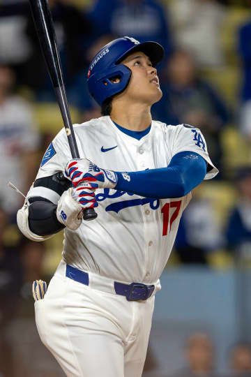 大谷翔平、史上初の“二刀流”でのポストシーズン出場も…野手登録で投手1人余分に確保可能の“大谷ルール”見直しの声
