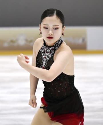 渡辺SP15位、山本棄権　フィギュアCSが開幕