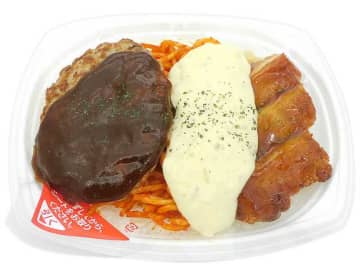 ご飯の上にナポリタン、ハンバーグ、チキンカツ南蛮を盛り付けて976kcal! セブン‐イレブンが「おかず盛り ハンバーグ＆チキンカツ南蛮弁当」を発売