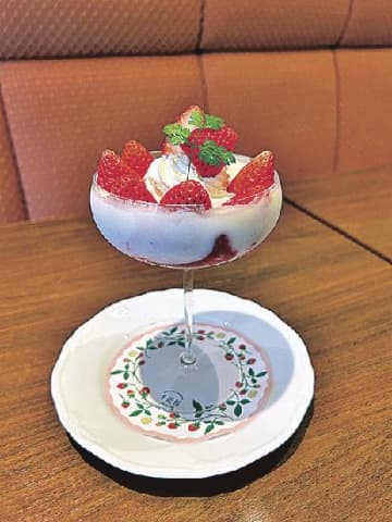 戸田建設ら／なついちごパフェ第２弾提供／チーズを加えさらにおいしく