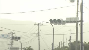 台風22号による倒木や土砂崩れで停電・断水続く…復旧作業に時間かかる見通し　東京・八丈島
