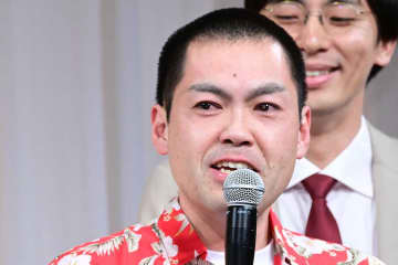 渡辺翔太の妻が「まさかの可愛らしい系」　結婚式の前撮りが話題「芸人の奥様、何でみんな可愛いの」