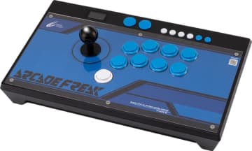 Switch 2にも対応、18機種で使える万能アケコン『アーケードフリーク』