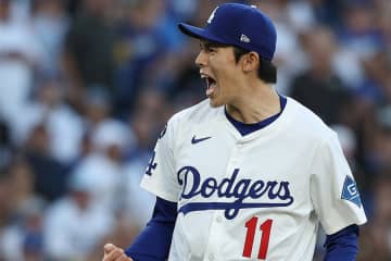 佐々木朗希 8、9、10回の3イニングを9者連続アウトのパーフェクトリリーフ！初の回またぎで圧巻投球