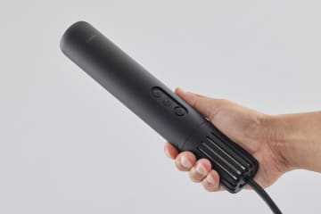 ふとん乾燥機なのにスタイリッシュ　『FOEHN LITE』にブラックモデルが限定登場