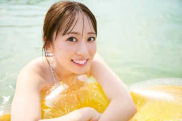 渡部愛加里初の写真集発売決定♡福岡撮影の等身大なカットが満載！