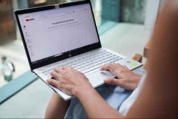 アカウント停止されたユーチューバー復活へ、コロナ偽情報禁止などの規定撤廃　米