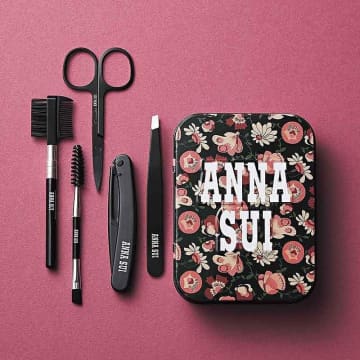 「ANNA SUI」お花缶ケース＆美眉ケア5点セットが付録！　sweet 11月号増刊、本日発売