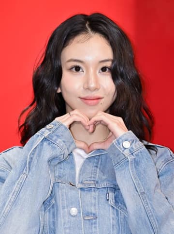「本気でTWICEを辞めるかどうかを考えた」年上歌手と交際中のチェヨン、最もつらかった時期とは？
