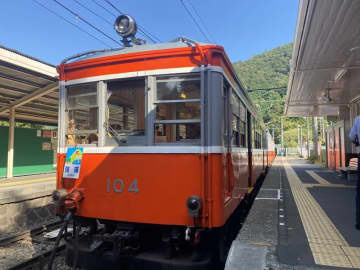 さらば古豪よ……小田急箱根「100形電車」が2028年１月末運行終了（神奈川県箱根町）
