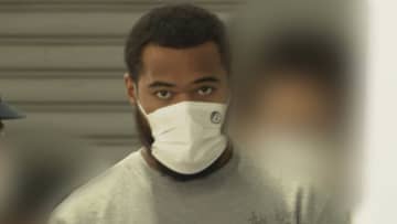 10億円近くの覚醒剤をスーツケースに入れて密輸したか　アメリカ人の男ら2人逮捕…防犯カメラなどに覚醒剤受け渡す様子