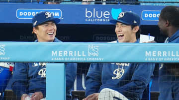 「楽しそうに会話しており、号泣」山本由伸が3回パーフェクトピッチングの佐々木朗希ににっこり　緊張緩んだ佐々木も満面の笑み