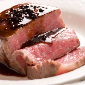 ベストお取り寄せ大賞殿堂入りの「黒毛和牛」をおうちで楽しめる！豪華3品セットが【今だけお得】