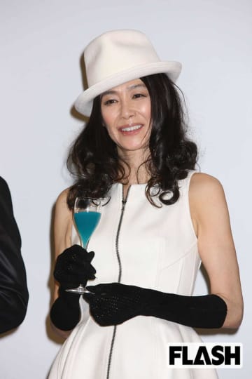 萬田久子「バービー人形化」に「違和感ゼロ」ファン絶賛…背景に“やせすぎ”指摘あがるほどの「美へのこだわり」