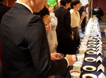 スリランカ紅茶 チャリティーオークション 世界最高金額（ギネス）で落札