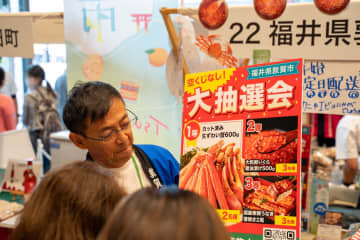 「生ずわい蟹」「大粒鮭いくら」…福井県敦賀市、岩手県花巻市など人気返礼品を抱える32の自治体がふるさと納税“リアルイベント”に出店
