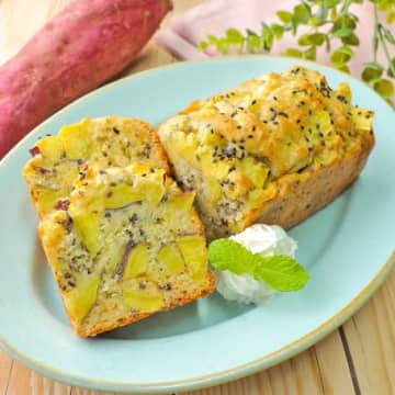 【さつまいもとホットケーキミックスで！】「混ぜて焼くだけで感激の味」「近所中に配りたい」さつまいもの簡単おやつレシピ