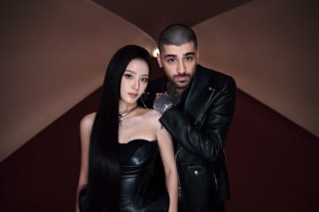 BLACKPINKジスｘゼイン「EYES CLOSED」でコラボ、宇宙をテーマにしたMVも公開