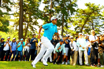 週末チャージに必要な「修正能力と技術」 松山英樹は首位に10打差ターン