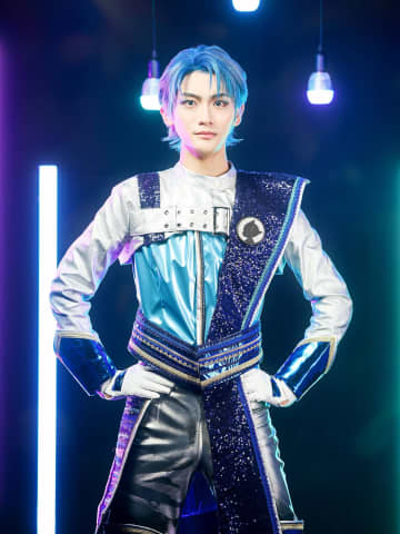 手塚治虫の「アトム」ミュージカルで、髙橋颯・宮武颯(Wキャスト) 演出•振付 良知真次,脚本 横内謙介,作曲 甲斐正人