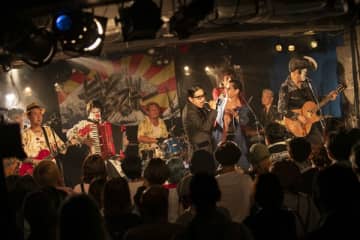 新宿LOFT×ニューロティカ共催の4カ月連続企画『Big Wednesday 2025』、第3回目のゲストは柳家睦＆THE RAT BONES