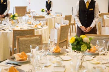 「意外とやりがち！」　結婚式場が教えるテーブルマナー　知らずにやってしまうNG行動とは
