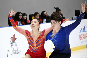アイスダンス吉田、森田組は5位　フィギュアCS第2日