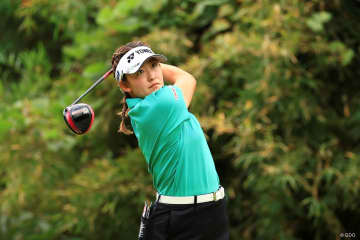 凱旋の岩井千怜が65で首位発進 原英莉花16位、渋野日向子28位
