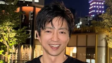 「ワイルドだけどカワイイ」大沢たかお Tボーンステーキを豪快にガブリ！大きなブロッコリーと見つめ合う姿も公開「目がスンッとしてる笑」「野菜食べてる！？」
