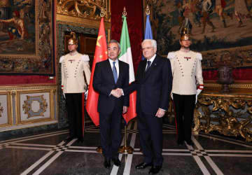王毅氏、イタリア大統領と会談
